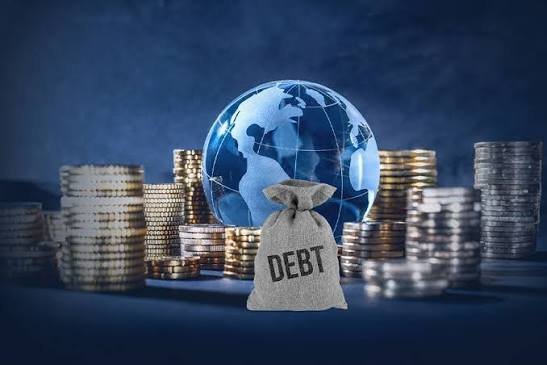Global Debt and Middle East Conflict Dominate Economic Discussions